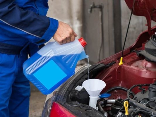 hướng dẫn pha nước rửa kính xe ô tô