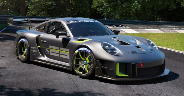 Giá bán xe Porsche 911 GT2 RS