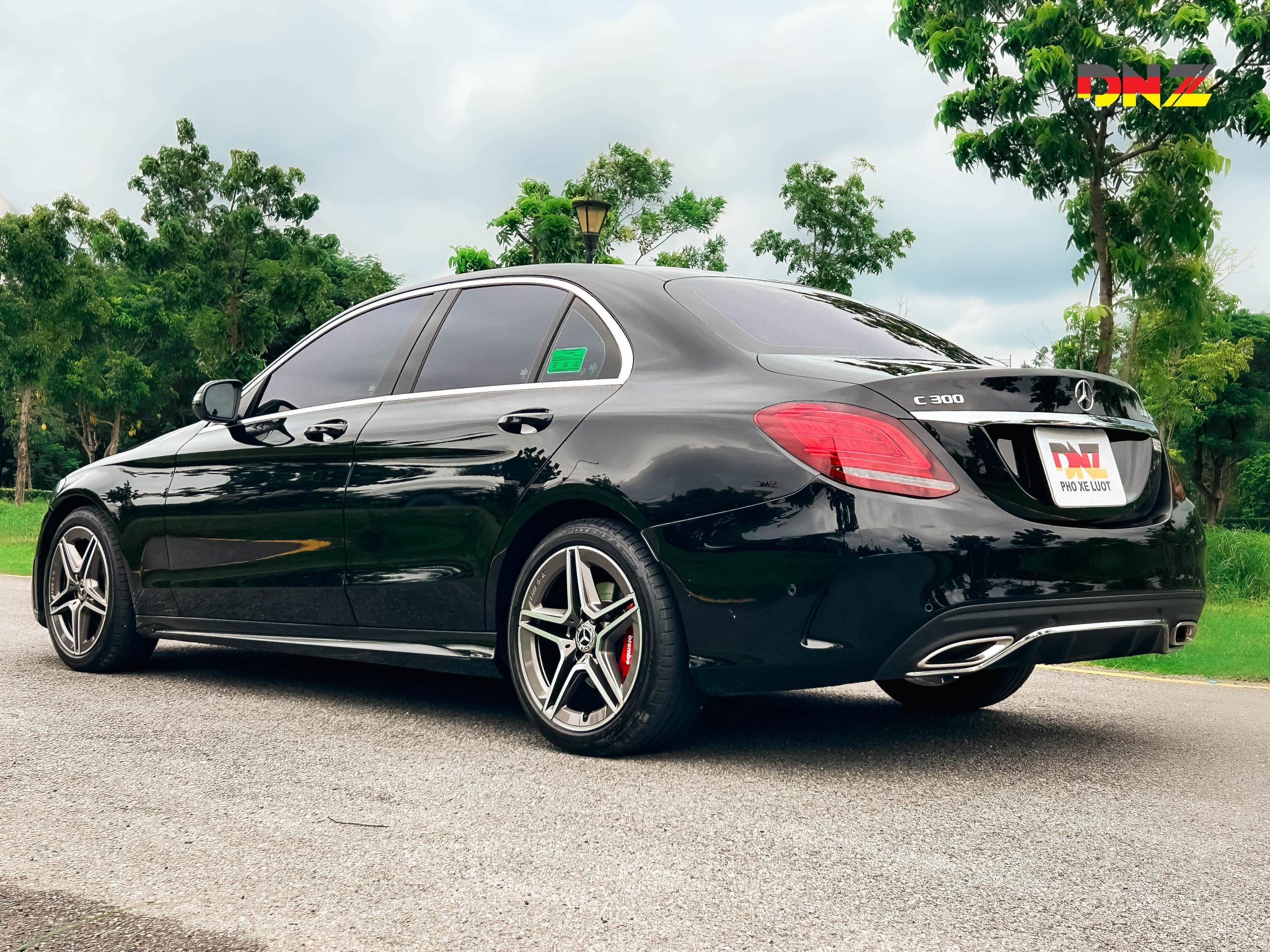 Mercedes-Benz C180 AMG 2021 - Ảnh 4