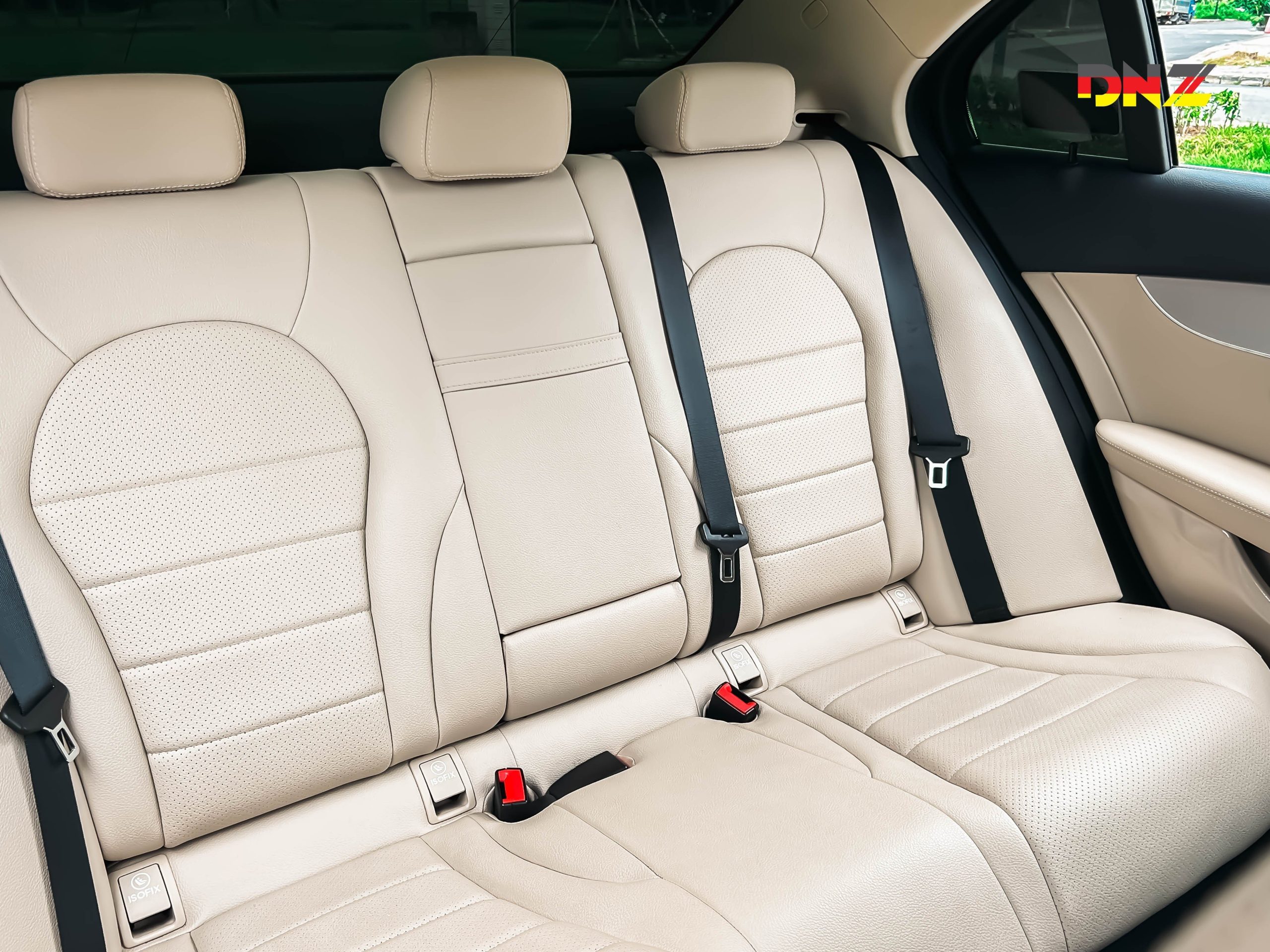 Mercedes-Benz C180 AMG 2021 - Ảnh 10