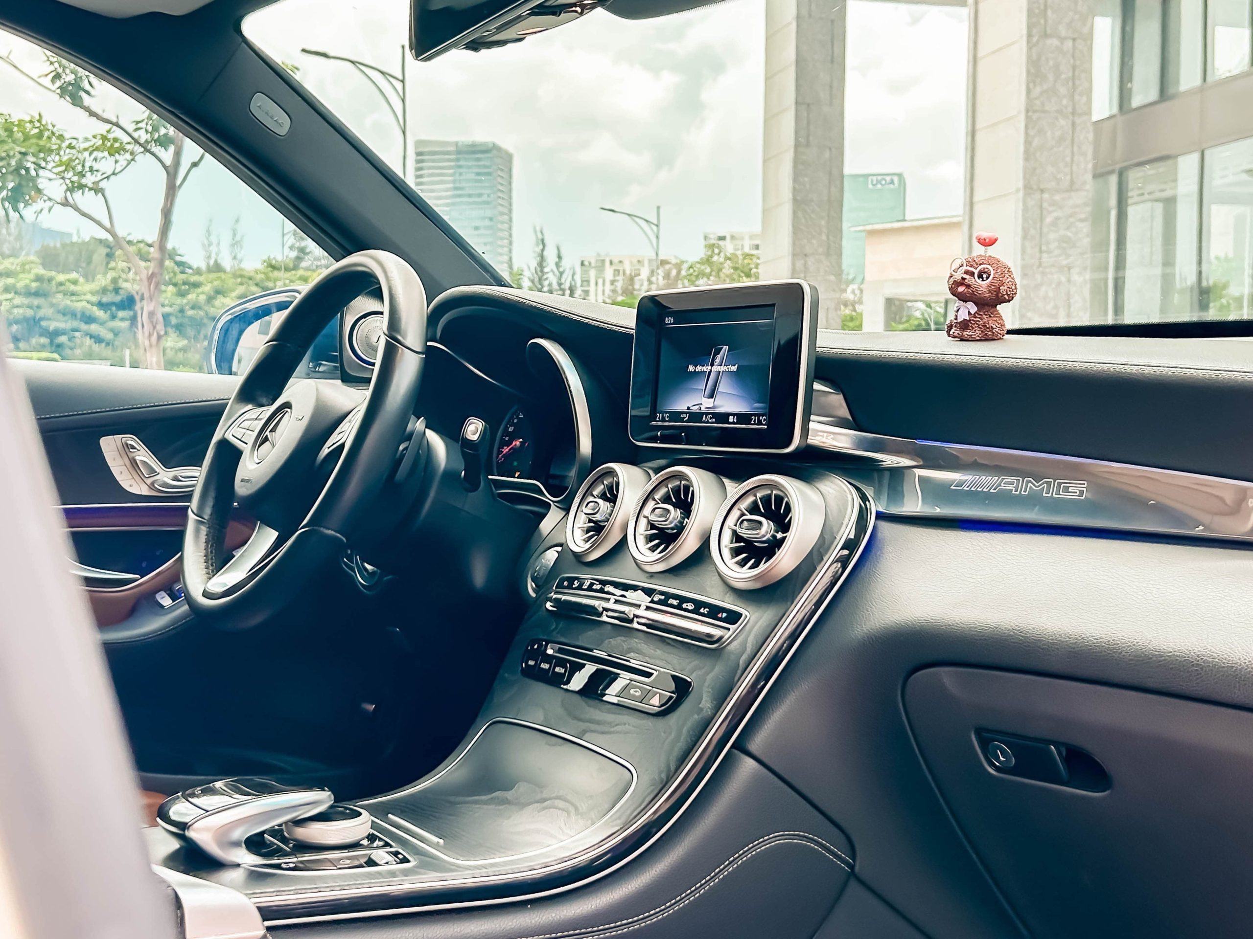 Mercedes-Benz GLC300 4Matic 2017 lướt - Ảnh 10