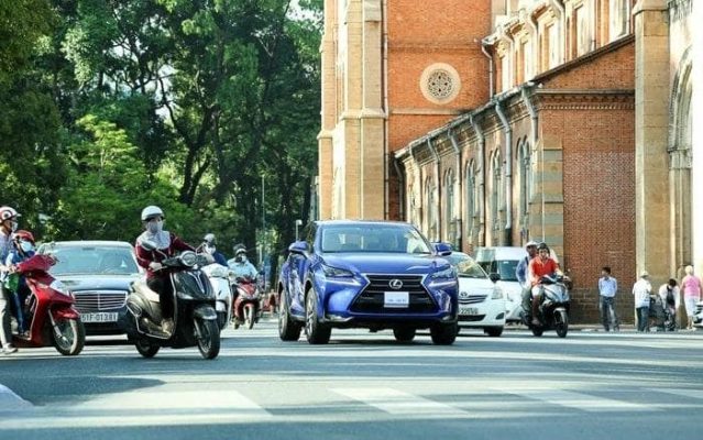kinh nghiệm lái xe ô tô trong thành phố