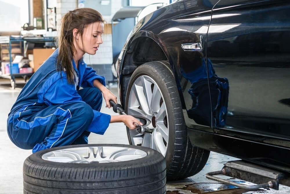 kỹ thuật lái xe giúp tăng độ bền vỏ xe ô tô