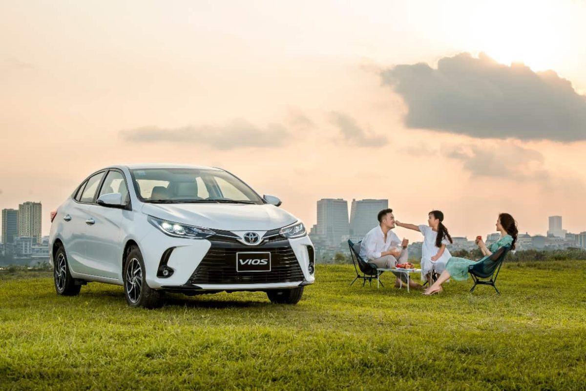 giá bán xe toyota;
