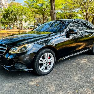 giá xe mercedes benz E250 sport 2015 lướt